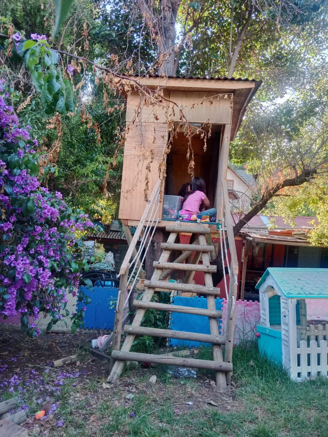 Construcción casa en árbol ejecutada por AO Construcciones en El Manzano, San José de Maipo